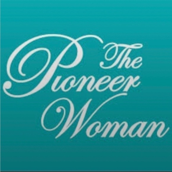 ♥️ Welcome to my Poshmark Closet! - Picture 10 of 11